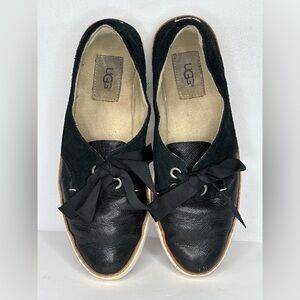 Ugg Carilyn Black Suede Leather Sneakers Sz 8‎